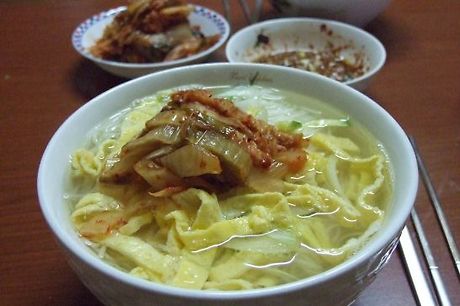 잔치국수 이미지